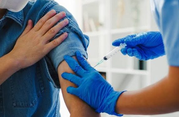 Satgas Catat 64,11 Juta Penduduk sudah Dapat Vaksinasi Dosis Ketiga