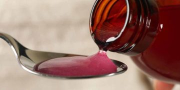 Pemerintah Instruksikan Penghentian Sementara Penjualan Obat Sirup di Seluruh Apotek