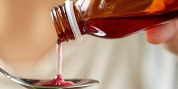 Pemerintah Instruksikan Penghentian Sementara Penjualan Obat Sirup di Seluruh Apotek