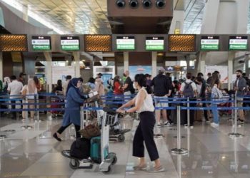 WNA Australia dan Jepang Acungkan Jari Tengah ke Petugas Imigrasi Soetta