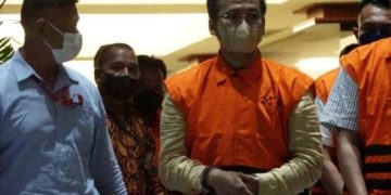 Jadi Tersangka Suap Lelang Jabatan, KPK Tahan Bupati Bangkalan Abdul Latif