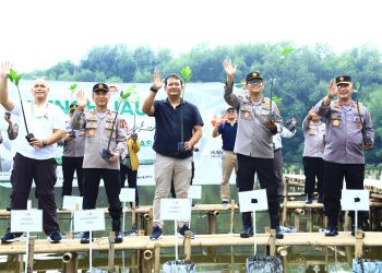 Gerakan Pelestarian Lingkungan dalam Perayaan HUT Ke-72 Humas Polri