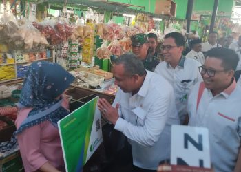 Wamen Ketenagakerjaan Sosialisasikan Pentingnya BPJS Ketenagakerjaan kepada Pedagang 