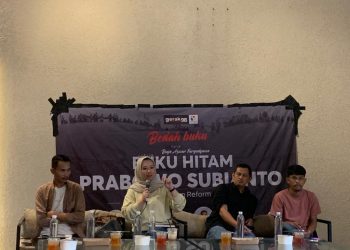 Akademisi, Mahasiswa dan Aktivis 98 Bedah Buku Hitam Prabowo di Bandung