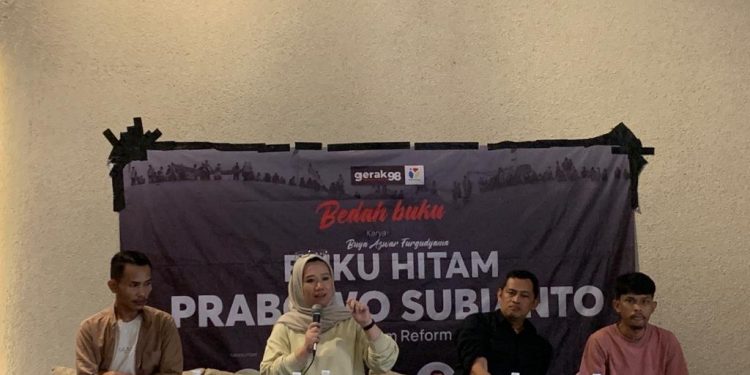 Akademisi, Mahasiswa dan Aktivis 98 Bedah Buku Hitam Prabowo di Bandung