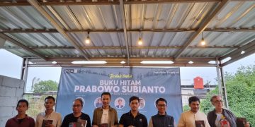 Bedah Buku Hitam Prabowo, Aktivis Surabaya Tolak Pelanggar HAM Berat