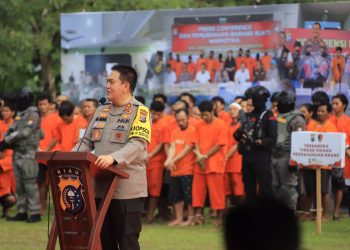 Polda Riau Ungkap 18 Ton Beras Bulog Dikemas Ulang Menjadi Premium