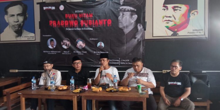 Gerak 98 dan Aliansi Masyarakat Bogor Gelar Diskusi Bedah ‘Buku Hitam Prabowo’