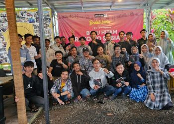 Mahasiswa dan Aktivis Demokrasi Diskusi Bedah Buku Hitam Prabowo di Banjar