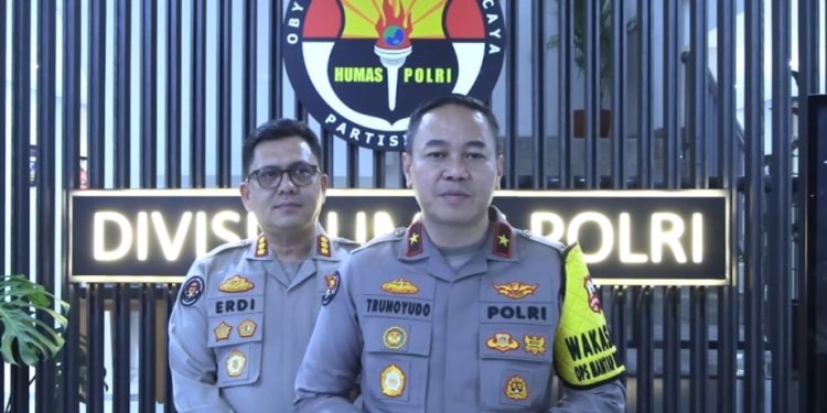 Polri Amankan Distribusi Logistik Pemilu 2024 di Wilayah Tertinggal Terdepan Terluar