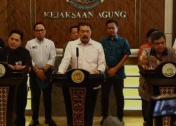Sambangi Kejagung, Erick Tohir Laporkan 2 Dapen BUMN Bermasalah