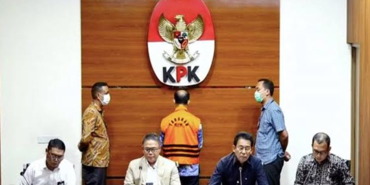 Eks Hakim Agung Gazalba Saleh Didakwa Terima Gratifikasi Rp 650 Juta Bersama Pengacara