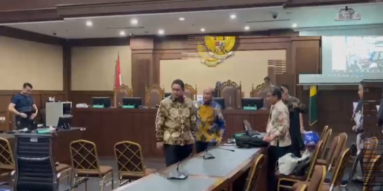Korupsi BTS 4G, Achsanul Qosasi BPK Dituntut 5 Tahun Penjara