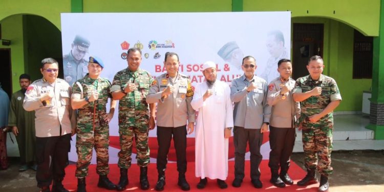 Wakapolda Sumsel Bersama Kasdam II Sriwijaya Pimpin Bakti Sosial dan Kesehatan Alumni Akabri 1994