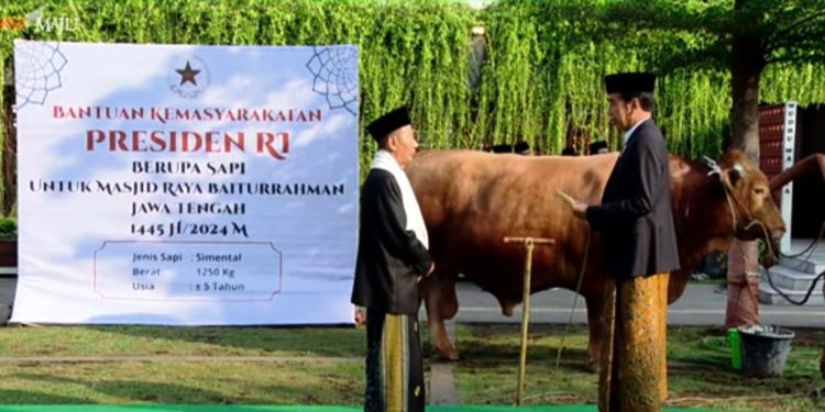 Rayakan Idul Adha di Semarang, Jokowi Berpesan soal Makna Berkurban hingga Persatuan