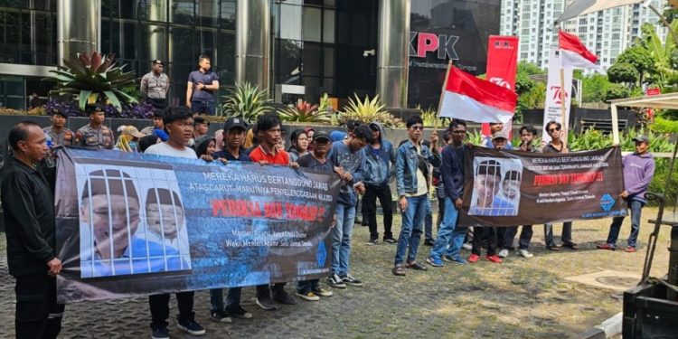 Tak Becus Urus Haji, KPK Didesak Periksa Menag Yaqut dan Wamenag Saiful Dasuki