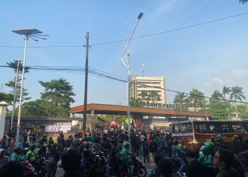 Diguncang Demo Besar-besaran, DPR Akhirnya Batalkan Pengesahan Revisi UU Pilkada