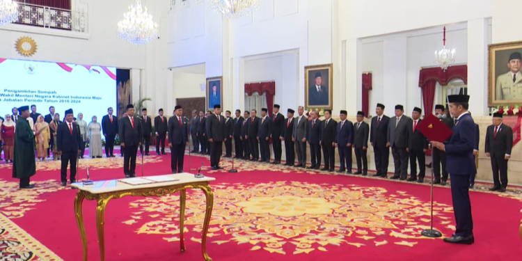 Reshuffle Kabinet dan Sinyal Jokowi Terus Berperang dengan Kubu Banteng