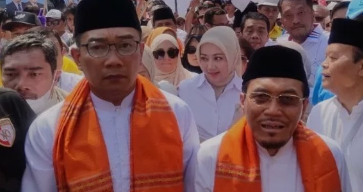 Ridwan Kamil-Suswono Daftar ke KPU Diarak Ondel-ondel