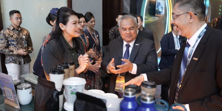 Dukung ASEAN Railway CEOs’ Conference, KAI Services Promosikan Layanan Produk ke Pemimpin Transportasi Asia Tenggara