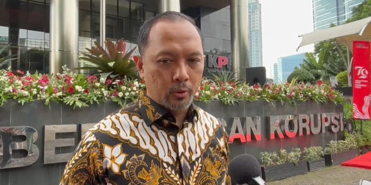 KPK Jadwal Ulang Bos Mineral Trobos di Kasus TPPU Eks Gubernur Malut