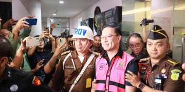 Langsung Ditahan, Kejagung Tetapkan Tom Lembong Tersangka Korupsi Impor Gula