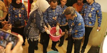 Jelang Nataru, Wali Kota Jaksel Temukan Ikan Berformalin saat Sidak Hero Cilandak
