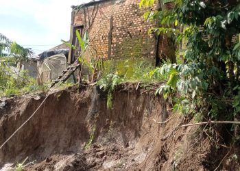 Hujan Deras Sebabkan Rumah di Cibubur Jaktim Longsor, Begini Kronologinya