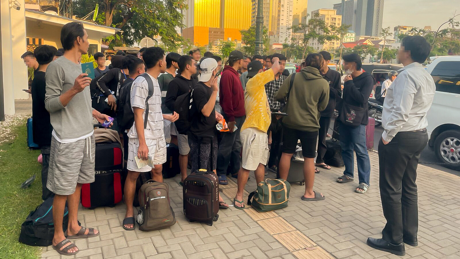 Kasus WNI di Kamboja Meningkat Tajam di Awal 2025, Mayoritas Terkait  Penipuan Online – Harnas.CO.ID