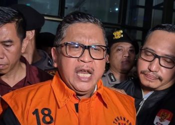 Hasto Bersama 10 Tahanan KPK Rayakan Paskah di Rutan