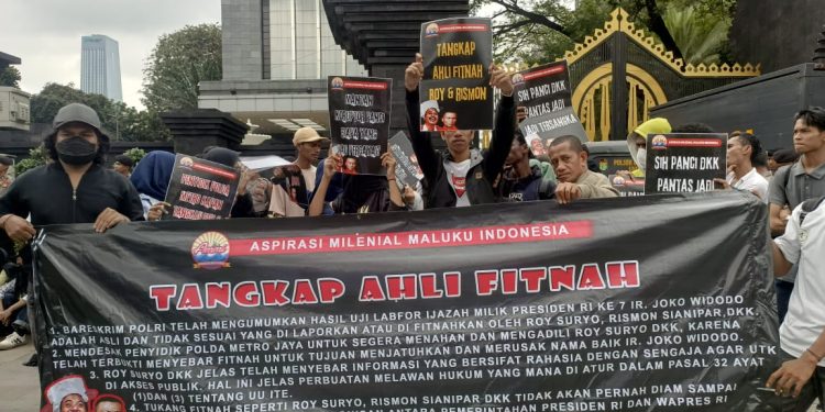 Sambangi Polda Metro, Aspirasi Milenial Maluku Indonesia (AMMI) Minta Penyidik Tangkap Roy Suryo CS
