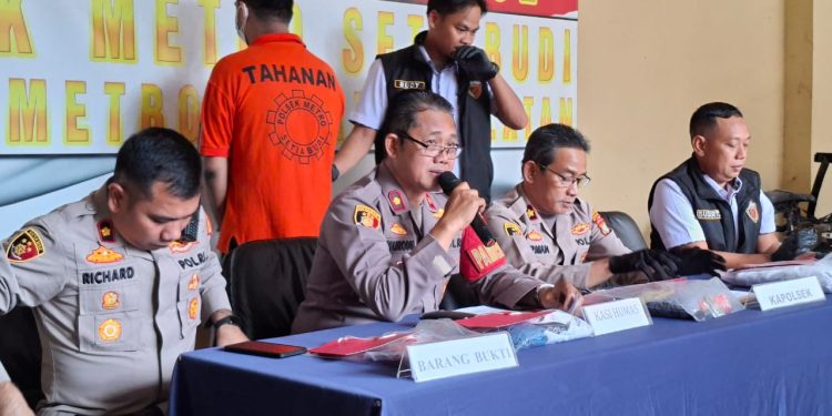 Pesta Seks Gay di Setiabudi Jaksel Digerebek Polisi, Begini Kronologinya