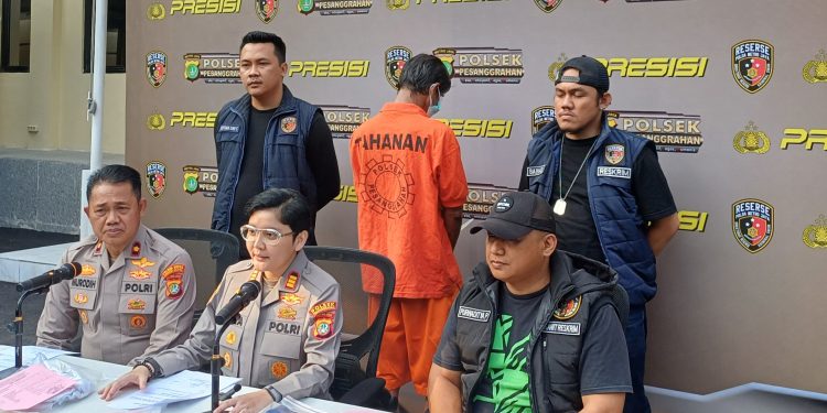 Aksi Suami Bakar Rumah Istri: Pelaku Murka Usai Mengendus Dugaan Asmara Lesbian