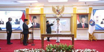 Lantik Agus Fatoni Jadi Penjabat Gubernur Papua, Mendagri Tito Titip Pesan Khusus