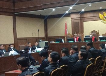 Rintangi Penyidikan dan Suap Anggota KPU, Hasto PDIP Dituntut 7 Tahun Bui 