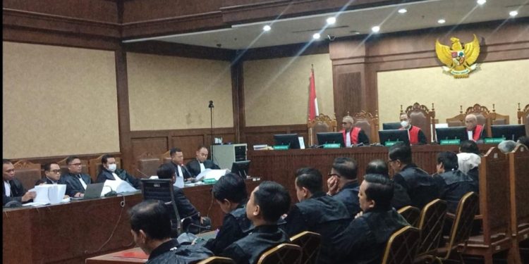 Rintangi Penyidikan dan Suap Anggota KPU, Hasto PDIP Dituntut 7 Tahun Bui 