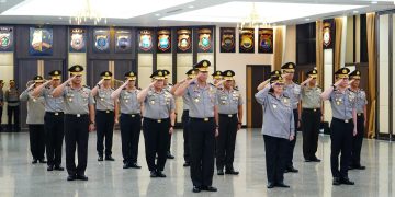 17 Perwira Tinggi Polri Naik Pangkat, Satu Dapat Bintang Tiga