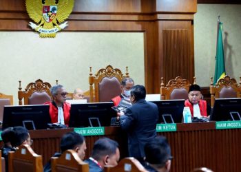 Patra Zen: Hasto Tak Diuntungkan, Justru Jadi Korban Kesalahan Harun Masiku