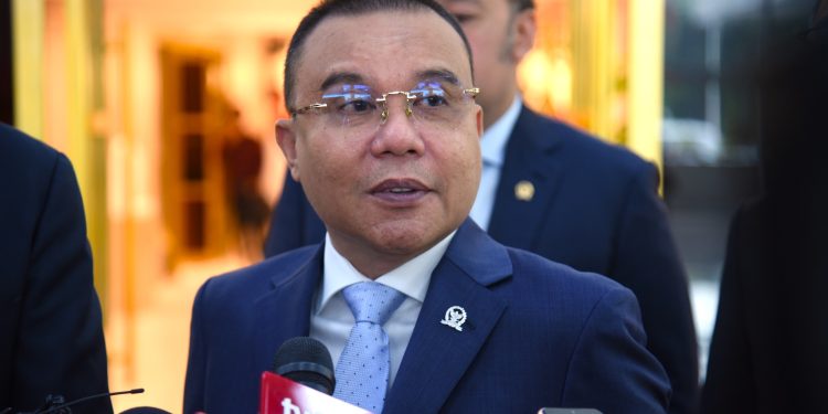 Dari Meja Rapat, Dasco Ungkap Surat Presiden Terkait Abolisi Tom Lembong dan Amnesti Hasto