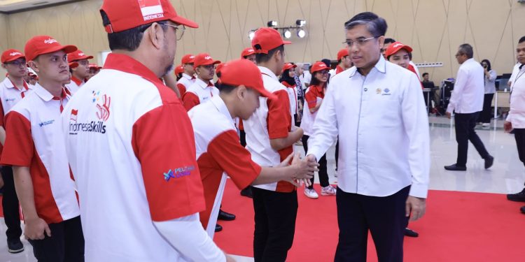 Pesan Menaker ke Delegasi Indonesia Terkait WorldSkills ASEAN 2025: Berikan yang Terbaik bagi Negeri