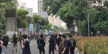 Tindakan Anarkis Polisi Menuai Kecaman, Korban Unjuk Rasa Diminta Mengadu ke Komnas HAM