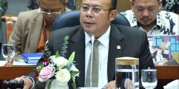Paripurna DPR Setujui Inosentius Samsul Jadi Hakim Mahkamah Konstitusi