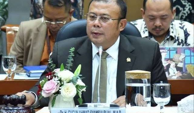 Paripurna DPR Setujui Inosentius Samsul Jadi Hakim Mahkamah Konstitusi