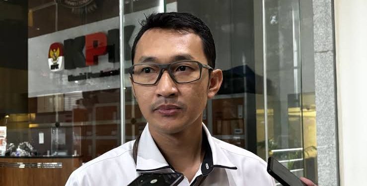 KPK Amankan 14 Orang Terkait OTT Wamenaker Immanuel Ebenezer, Siapa Saja?