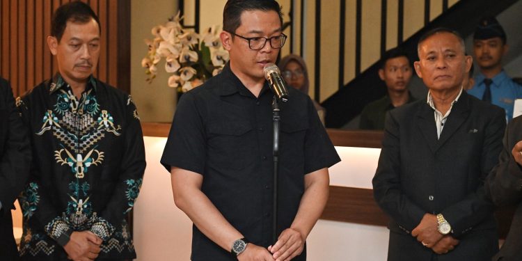 Jenazah Diplomat Zetro Leonardo Purba Tiba di Tanah Air, Menlu Sugiono Ungkapkan Duka Cita Mendalam