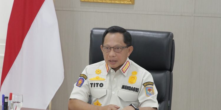 Mendagri Kumpulkan seluruh Kepala Daerah Bahas Kasus Keracunan MBG
