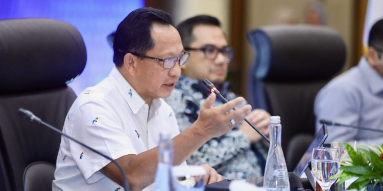 Mendagri Ingatkan Pemda Jaga Kamtibmas dan Tingkatkan Pertumbuhan Ekonomi