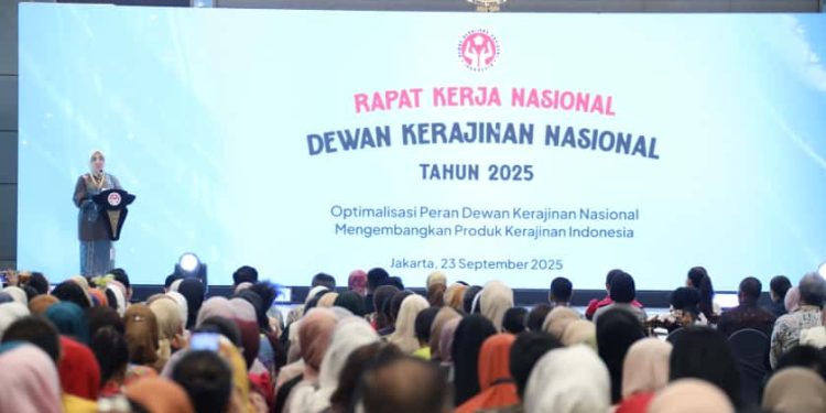 Dongkrak Pertumbuhan Ekonomi, Istri Mendagri Ingatkan Peran Strategis Kerajinan Nasional