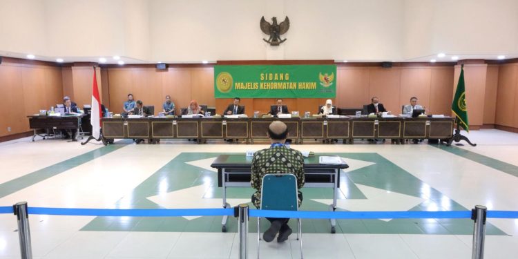 Mantan Ketua PN Tobelo Dipecat Imbas Terlibat Kasus Suap Gazalba Saleh