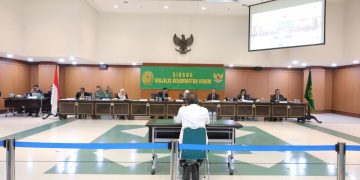 Selingkuh dengan Istri Orang, Hakim PN Jember Dipecat